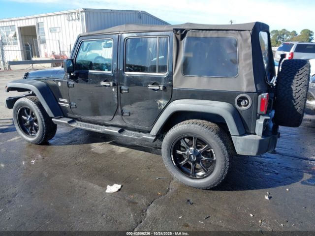 2016 JEEP WRANGLER UNLIMITED 1C4BJWDG4GL235171 Photo 2