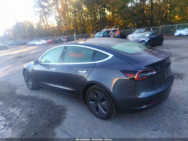 2019 TESLA MODEL 3 5YJ3E1EA1KF353048 Photo 2