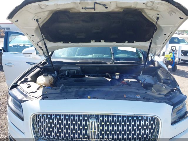 2020 LINCOLN NAUTILUS 2LMPJ8K95LBL02473 Photo 9