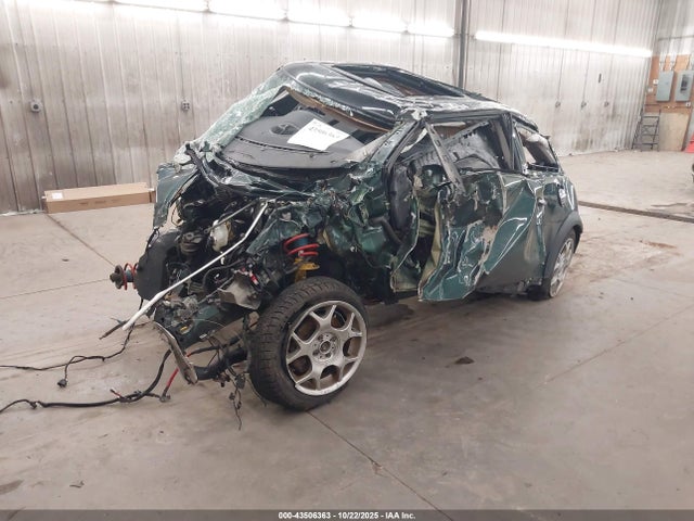 2006 MINI COOPER S WMWRE33586TN27595 Photo 1