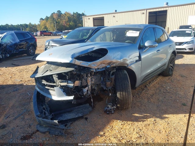 2023 PORSCHE MACAN WP1AA2A53PLB18655 Photo 1