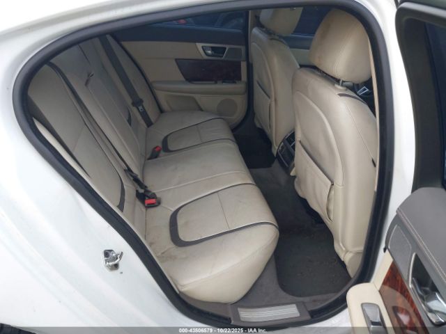 2012 JAGUAR XF SAJWA0HB6CLS53812 Photo 7