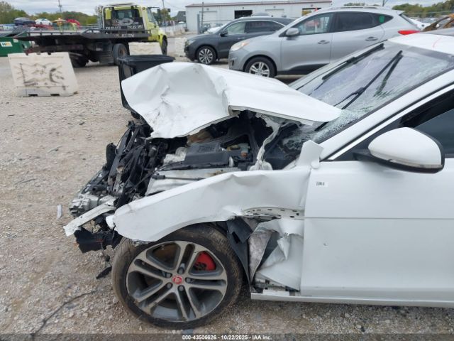 2017 JAGUAR XE SAJAJ4BV6HA956270 Photo 5