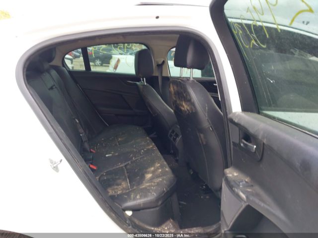 2017 JAGUAR XE SAJAJ4BV6HA956270 Photo 7