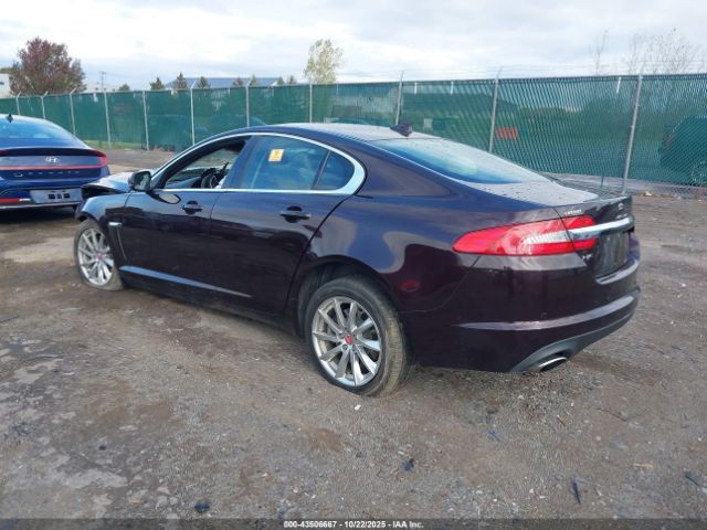 2015 JAGUAR XF SAJWA0FS7FPU66834 Photo 2