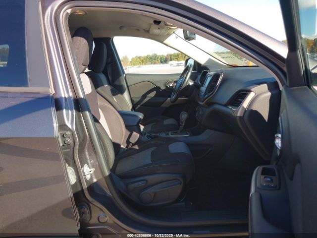 2018 JEEP CHEROKEE 1C4PJLCX2JD524752 Photo 4