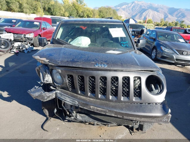 1C4NJPBB6GD808057 Jeep Patriot Sport