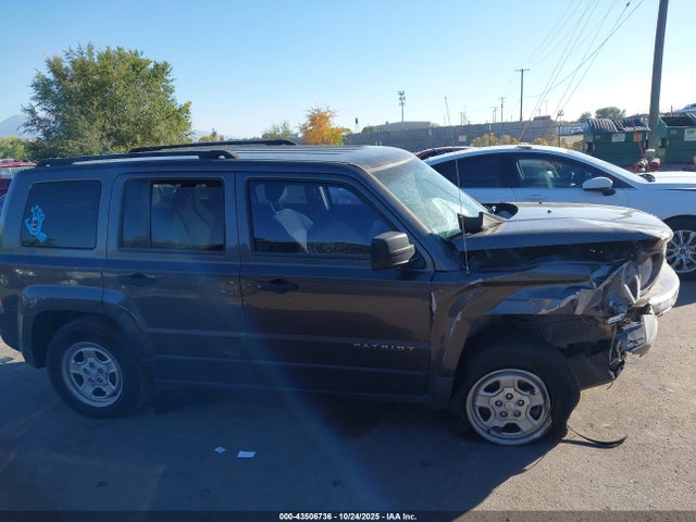 1C4NJPBB6GD808057 Jeep Patriot Sport