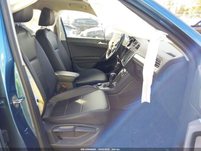 2019 VOLKSWAGEN TIGUAN 3VV2B7AX3KM074912 Photo 4