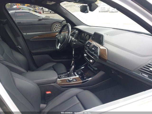 2019 BMW X3 5UXTR9C56KLD99174 Photo 4