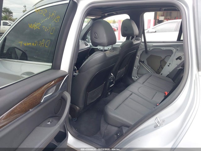 2019 BMW X3 5UXTR9C56KLD99174 Photo 7