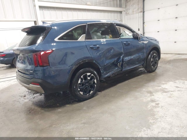 5XYRLDJC7SG352634 KIA SORENTO S