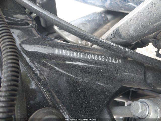 2022 HARLEY-DAVIDSON FLHTK 1HD1KEF10NB627383 Photo 9