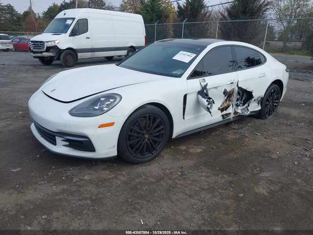 2017 PORSCHE PANAMERA WP0AA2A76HL101935 Photo 1