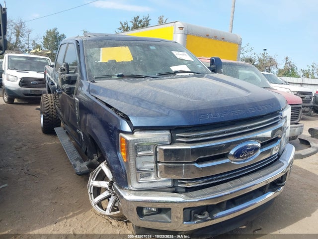 2018 Ford F-250 Lariat მანქანა იყიდება აუქციონზე, vin: 1FT7W2BT6JEB18042, აუქციონის ნომერი: 43507038