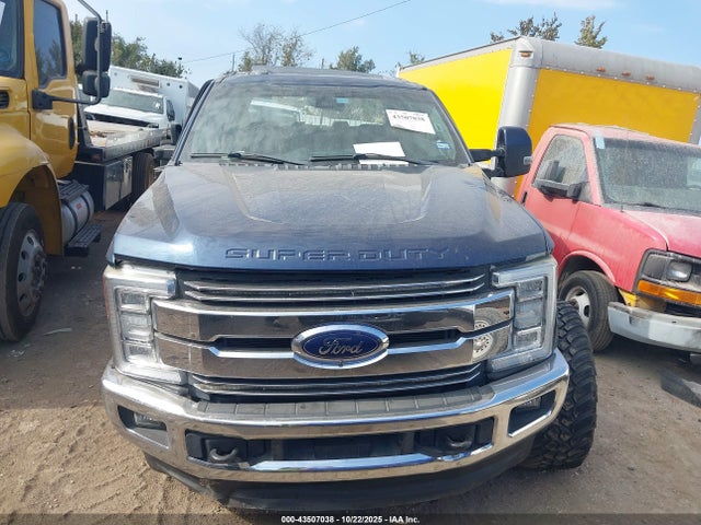 2018 Ford F-250 Lariat მანქანა იყიდება აუქციონზე, vin: 1FT7W2BT6JEB18042, აუქციონის ნომერი: 43507038