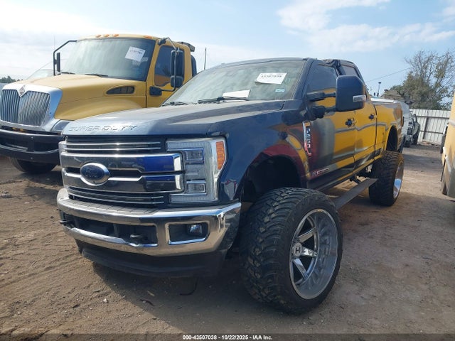 2018 Ford F-250 Lariat მანქანა იყიდება აუქციონზე, vin: 1FT7W2BT6JEB18042, აუქციონის ნომერი: 43507038
