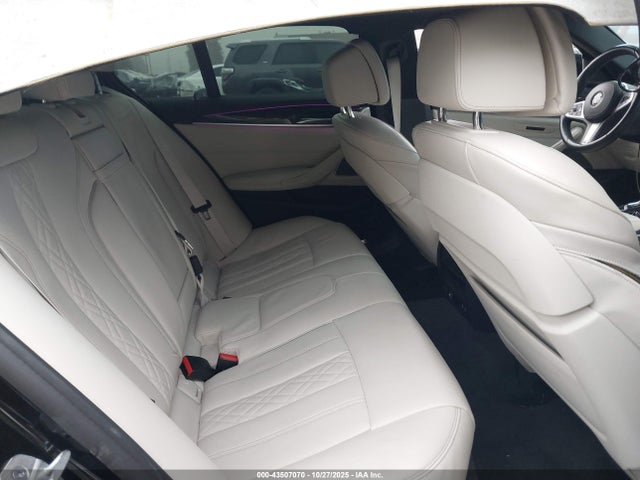 WBA53BH0XNCJ20047 BMW 530 I