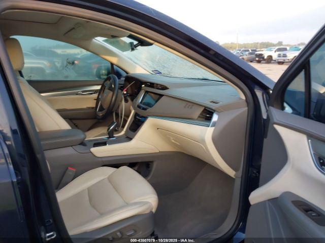 2017 CADILLAC XT5 1GYKNBRS6HZ311007 Photo 4