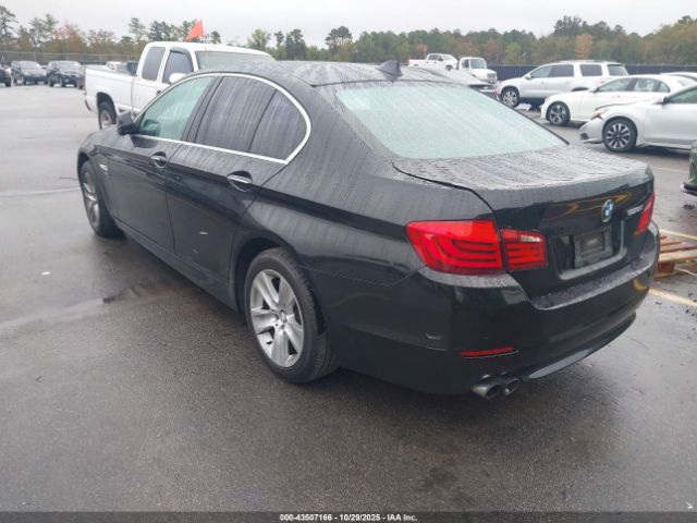 2012 BMW 528I WBAXH5C59CDW02868 Photo 2