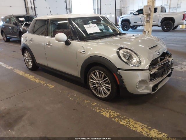 2016 MINI HARDTOP WMWXU3C58G2D30219 Photo 0