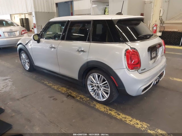 2016 MINI HARDTOP WMWXU3C58G2D30219 Photo 2