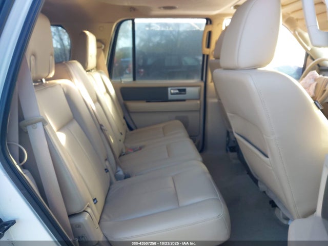 Ford Expedition Xlt 2014 1FMJU1H55EEF22353 Image 8
