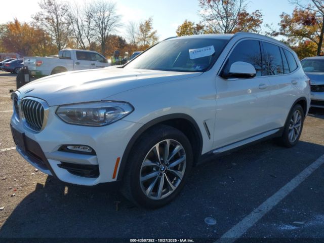 2019 BMW X3 5UXTR9C53KLP84852 Photo 1