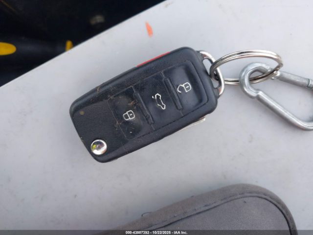 2011 VOLKSWAGEN GTI WVWEV7AJ5BW091824 Photo 10