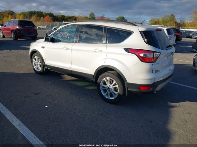 2017 FORD ESCAPE 1FMCU0GD1HUD17912 Photo 2