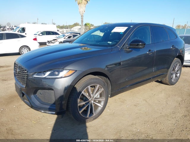 2026 JAGUAR F-PACE SADCT2EX4TA755404 Photo 1