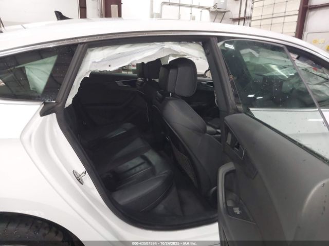 2021 AUDI A5 SPORTBACK WAUDACF51MA053645 Photo 7