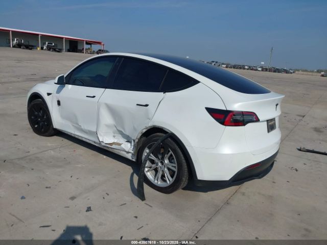 2021 TESLA MODEL Y 5YJYGDEE2MF174296 Photo 2