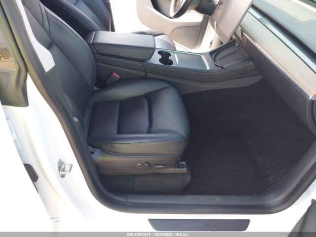 2021 TESLA MODEL Y 5YJYGDEE2MF174296 Photo 4