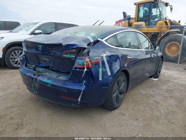 2018 TESLA MODEL 3 5YJ3E1EA3JF076773 Photo 3