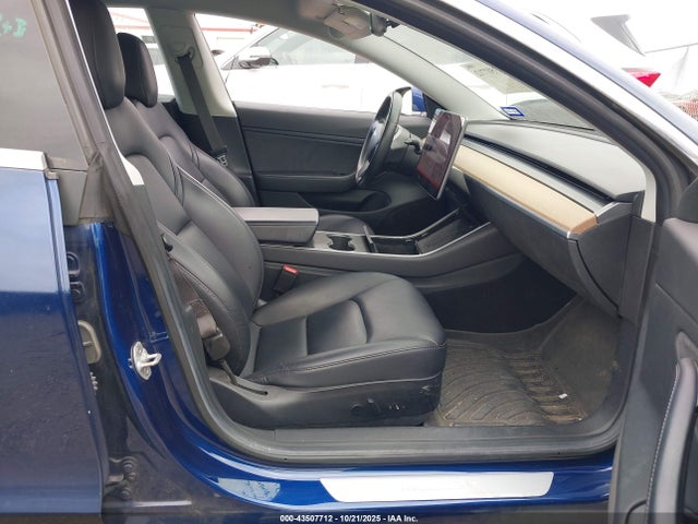 2018 TESLA MODEL 3 5YJ3E1EA3JF076773 Photo 4