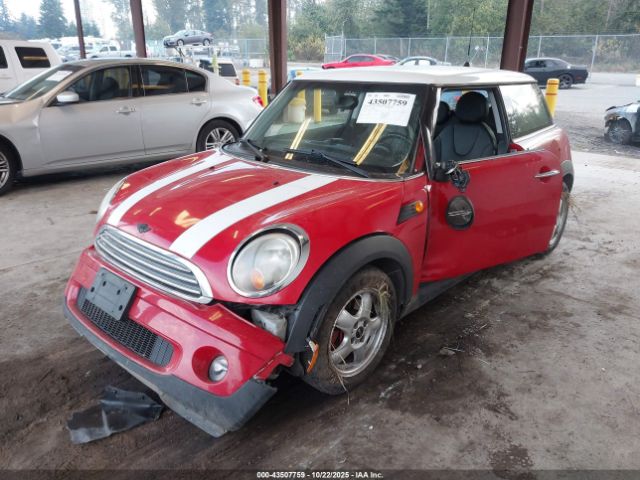 2008 MINI COOPER WMWMF33588TT60827 Photo 1