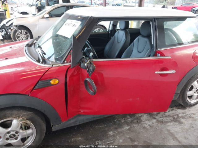 2008 MINI COOPER WMWMF33588TT60827 Photo 5