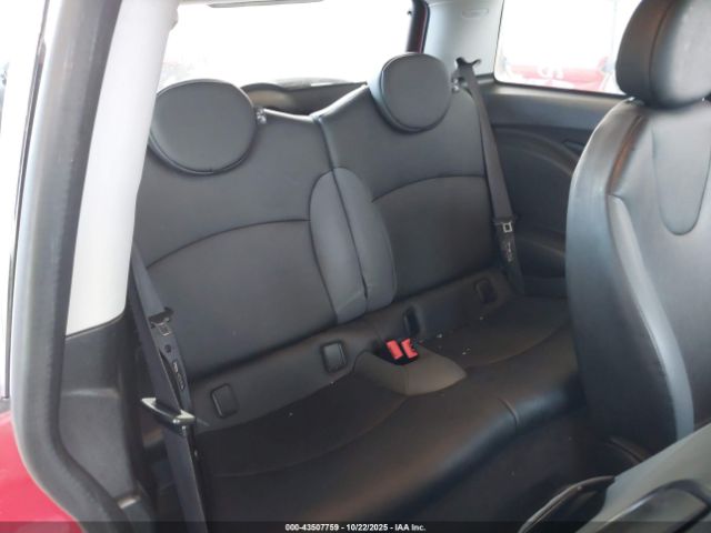 2008 MINI COOPER WMWMF33588TT60827 Photo 7