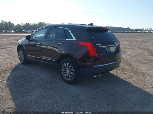 2018 CADILLAC XT5 1GYKNCRS4JZ203691 Photo 2