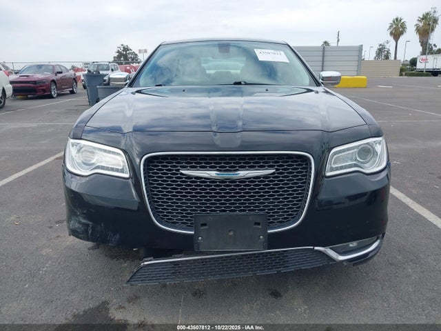 Chrysler 300C 2015 2C3CCAEG4FH766161 Image 12
