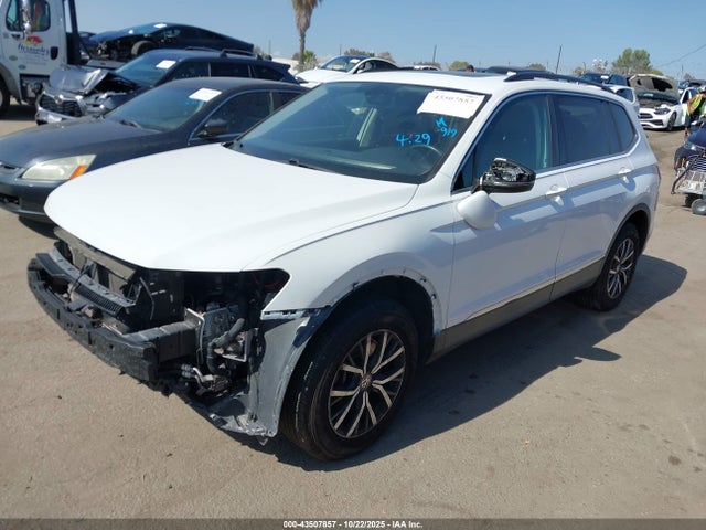 3VV3B7AX1LM115298 Volkswagen Tiguan 2.0t Se/2.0t Se R-line Black/2.0t Sel