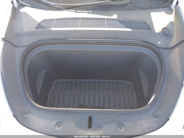 2023 TESLA MODEL Y 7SAYGDEE5PA095404 Photo 9