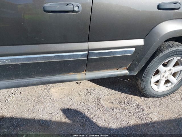 2005 JEEP LIBERTY 1J8GL58K55W578522 Photo 5