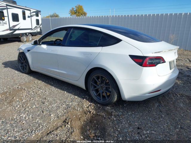 2021 TESLA MODEL 3 5YJ3E1EB7MF998654 Photo 2