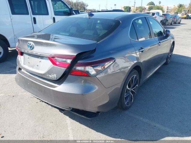 2021 TOYOTA CAMRY 4T1C31AK8MU548512 Photo 3