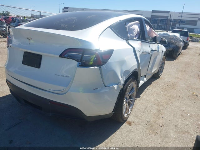 2023 TESLA MODEL Y 7SAYGDEE4PA167788 Photo 3