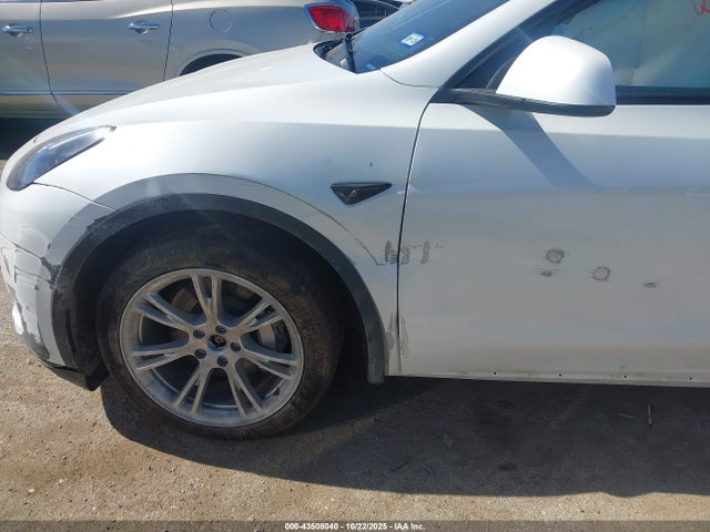 2023 TESLA MODEL Y 7SAYGDEE4PA167788 Photo 5