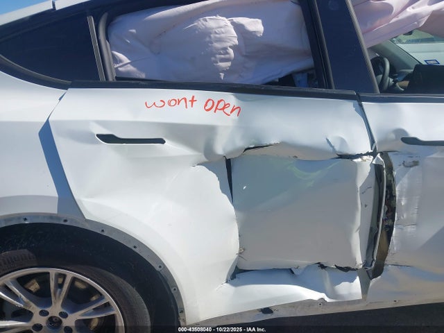 2023 TESLA MODEL Y 7SAYGDEE4PA167788 Photo 7