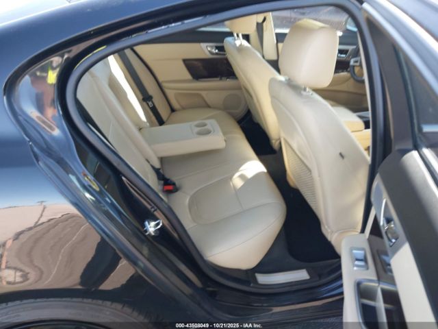 2013 JAGUAR XF SAJWJ0EF1D8S94165 Photo 7